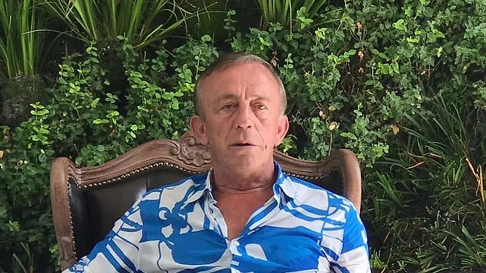 Ali Ağaoğlu’ndan hamile eşi Bige Yıldırımer’e Bodrum’da kutlama