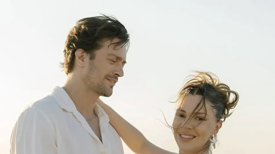 Merve Dinçkol ve Feyyaz Şerifoğlu’nun bebekleri doğdu