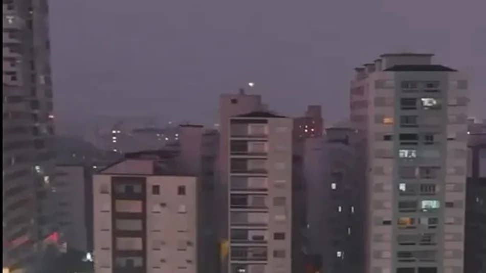 Brezilya'nın Santos kentinde sahil hattındaki binalarda eğilme endişesi