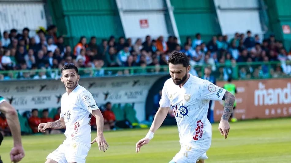 Erzurumspor, Süper Lig'e yükselen ilk takım oldu