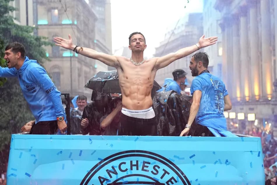 Jack Grealish'in Manchester'da bir otelde uyuyakaldığı öne sürüldü