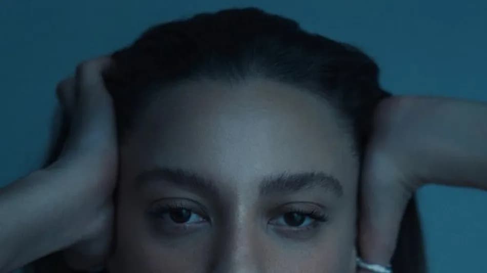 Serenay Sarıkaya babasıyla fotoğrafını ilk kez paylaştı