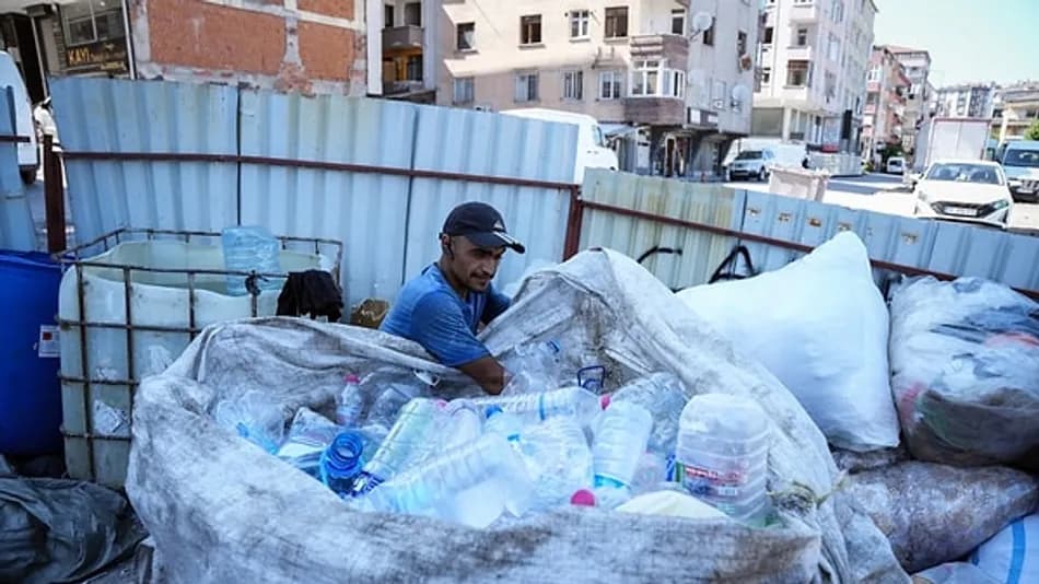 Depozito Sistemi Kağıt Toplayıcılarının Gelirini Düşürdü