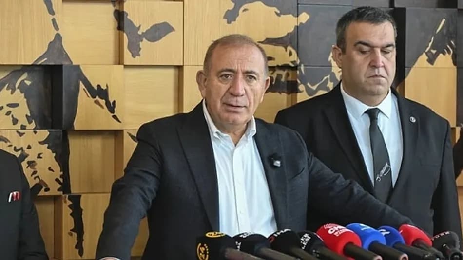 CHP’de Gürsel Tekin için görevden alındı iddiası