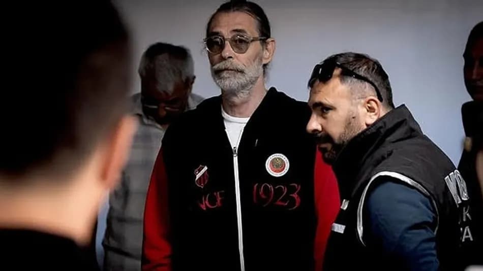 Etimesgut Belediye Başkanı Erdal Beşikçioğlu tutuklandı