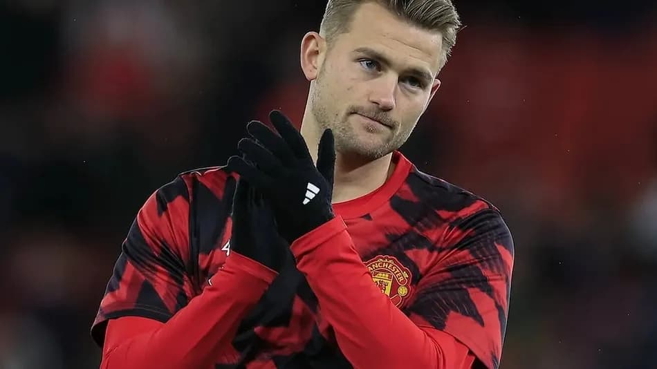 Matthijs de Ligt hakkındaki asılsız iddialara kulübün paylaşımı sonrası yeni yorumlar yapıldı