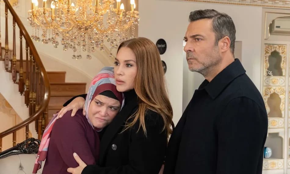 Kızılcık Şerbeti 17 Nisan akşamı yeni bölümüyle Show TV'de yayınlanacak