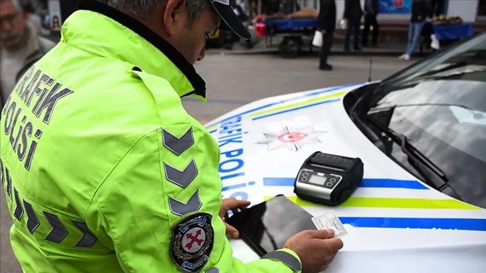 APP plaka, cam filmi ve araç içi ekipman kurallarında değişiklik iddiası