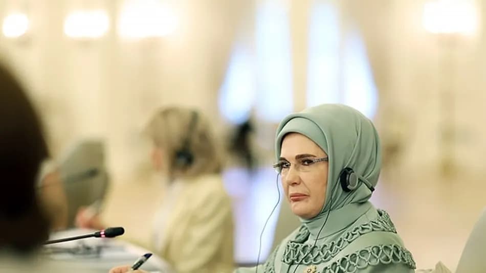 Emine Erdoğan lider eşlerini Çankaya Köşkü’nde ağırladı