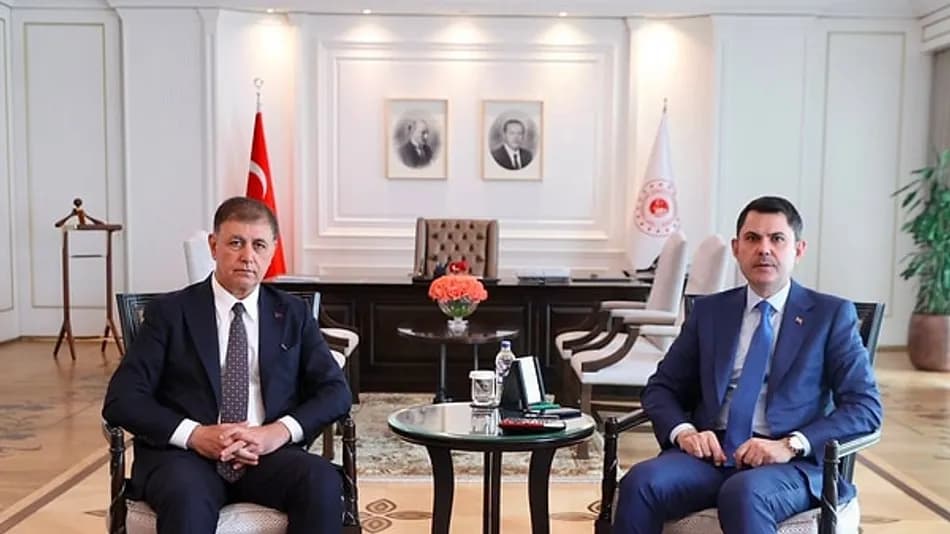 Murat Kurum, İzmir Büyükşehir Belediye Başkanı Cemil Tugay’ı Kabul Etti