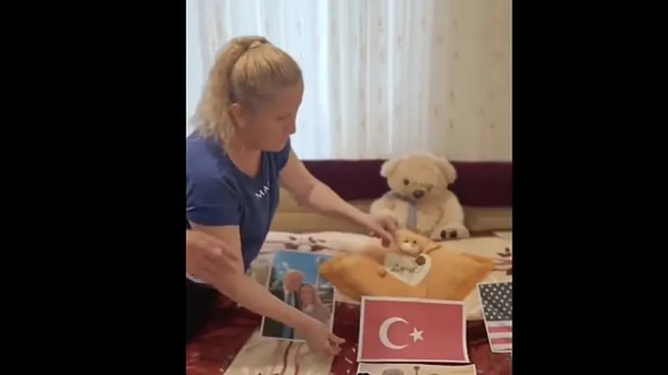 Necla Özmen, Trump İçin Evinde Yatak Hazırladı