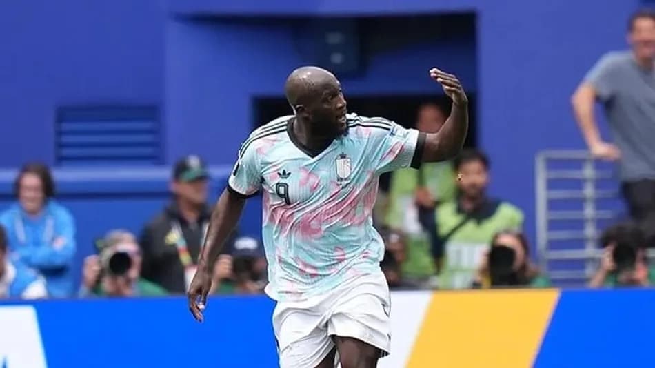 Fenerbahçe Lukaku’yu, Beşiktaş Vlahovic’i duyurdu