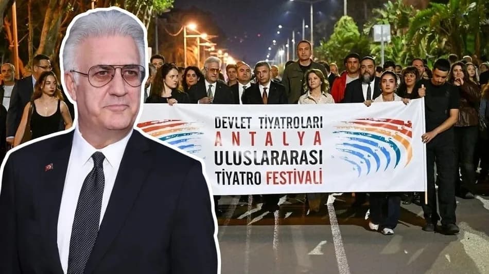 Tamer Karadağlı, Antalya Tiyatro Festivali açılışında protesto edildi