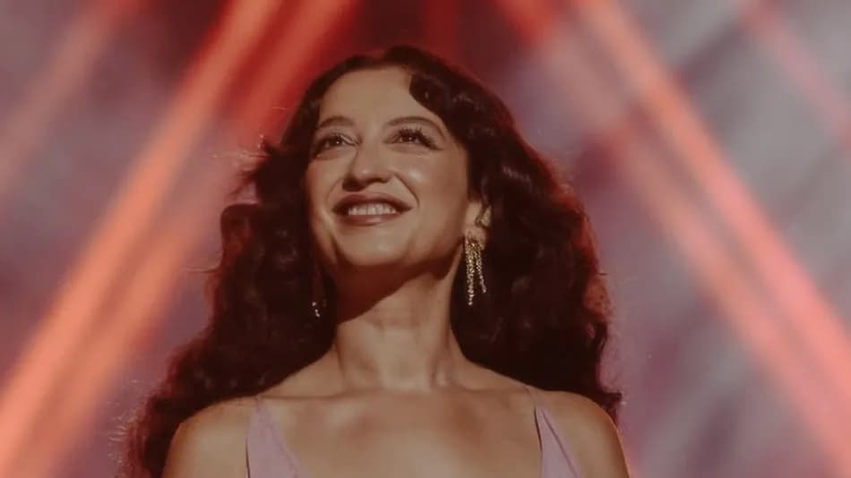 Melike Şahin imaj değişikliğiyle gündeme geldi
