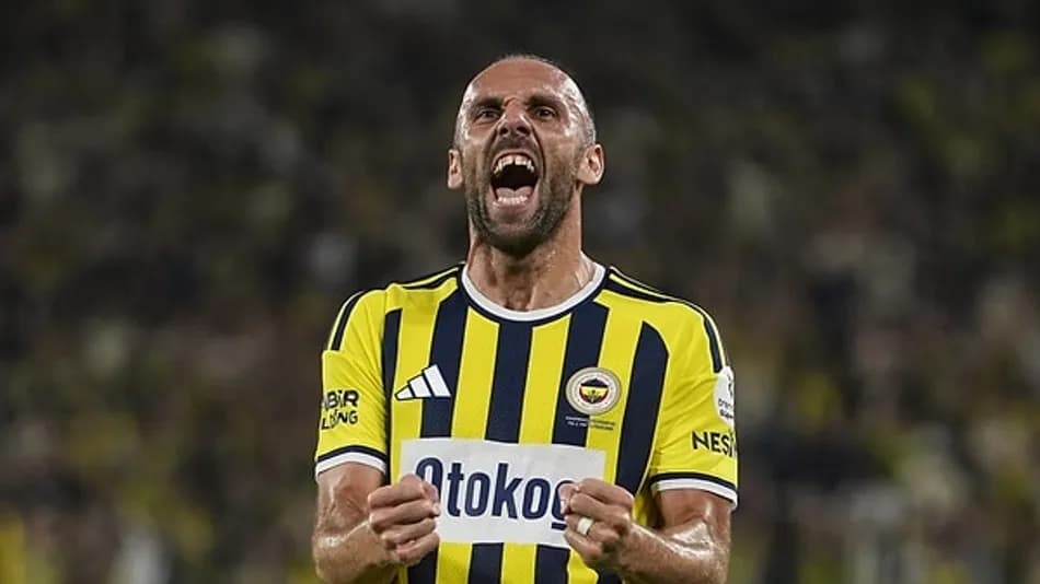 Fenerbahçe Konyaspor'u 4-2 Yenerek İlk Galibiyetini Aldı