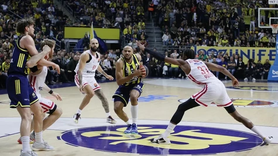 Fenerbahçe Beko, Final Four yarı finalinde Olympiakos'a 79-61 yenildi