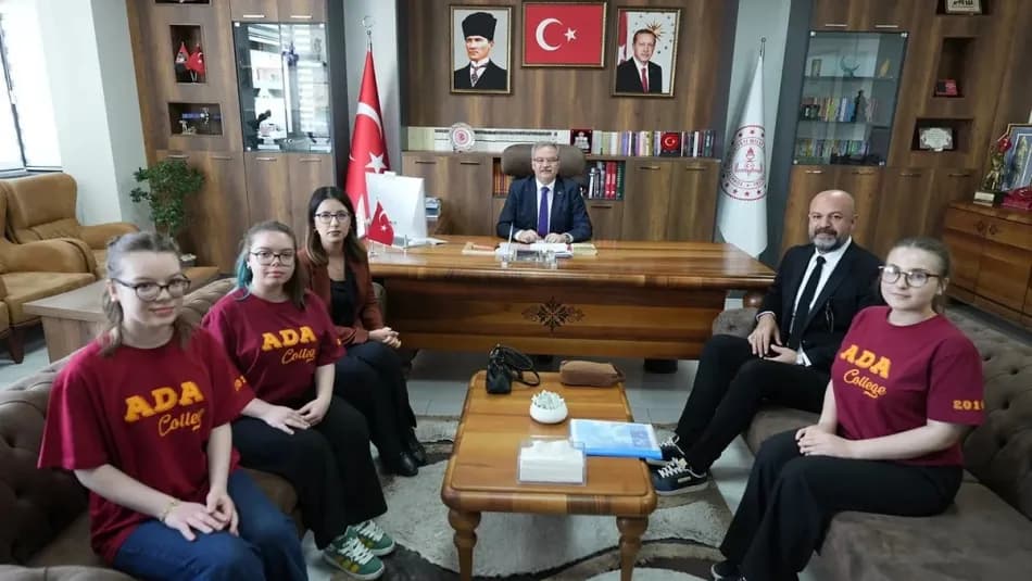 Gaziantep'teki Öğrenciler NASA Bağlantılı Yarışmalarda Dünya Finallerine Kaldı