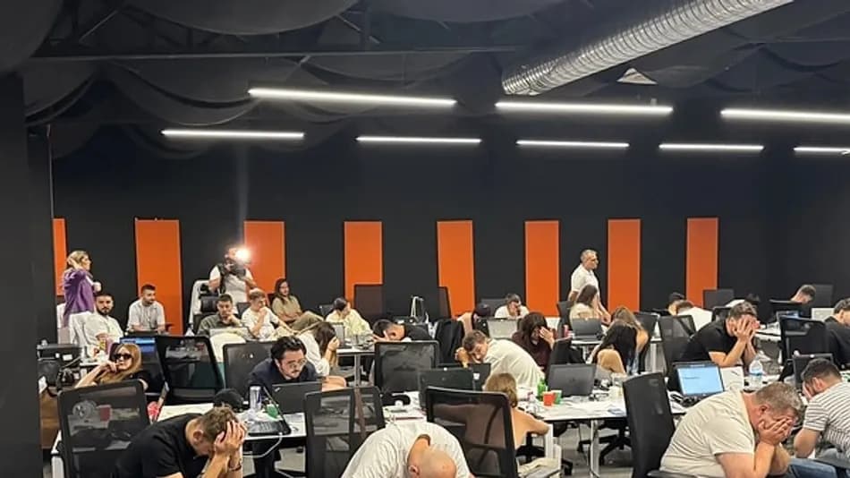 İstanbul’da Avrupalıları Dolandıran Çağrı Merkezi Çökertildi