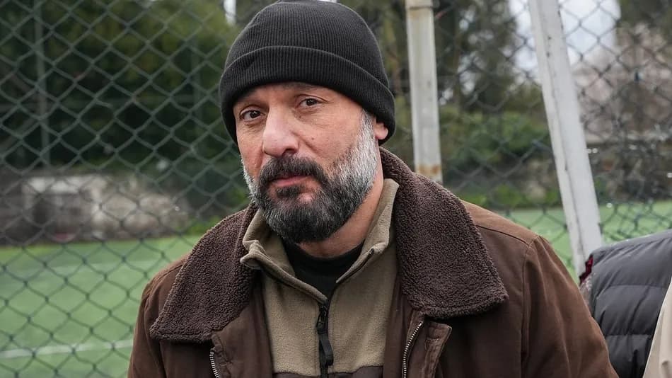 Tolga Tekin, dizilerdeki şiddet sahnelerine yönelik eleştirilere yanıt verdi