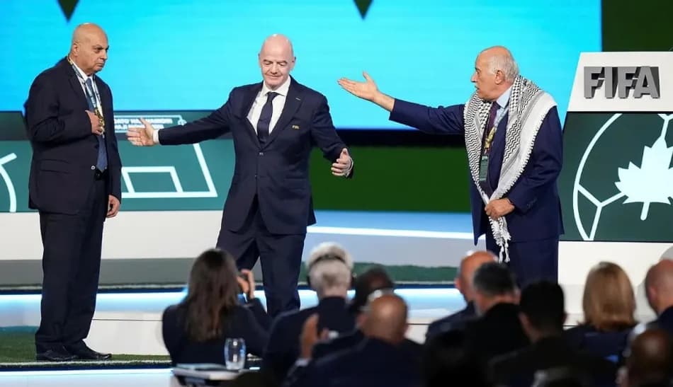 FIFA Kongresi'nde Filistinli temsilci İsrailli yetkiliyle tokalaşmayı reddetti