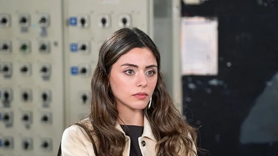 Kızılcık Şerbeti setinde Sıla Türkoğlu ve Feyza Civelek iddiası