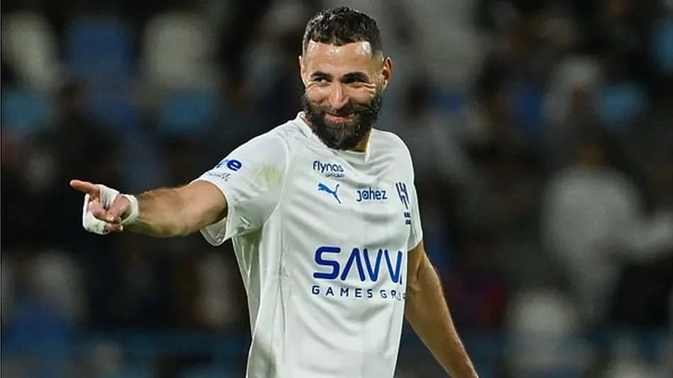 Trabzonspor Karim Benzema transferi için şartları sordu iddiası