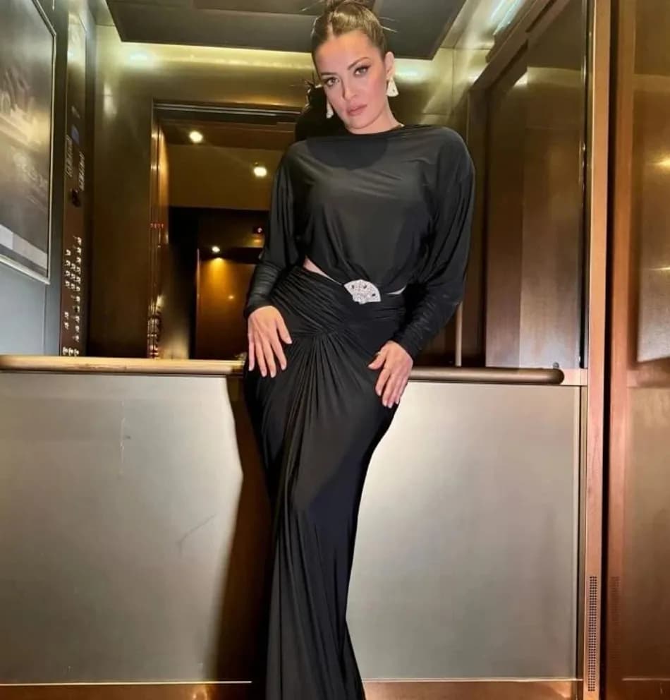 İrem Sak’ın muhabirlerin “Küs müyüz?” sorusuna verdiği tepki sosyal medyada konuşuldu
