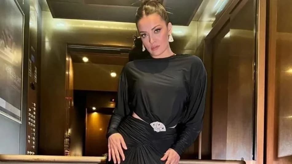 İrem Sak’ın muhabirlerin “Küs müyüz?” sorusuna verdiği tepki sosyal medyada konuşuldu