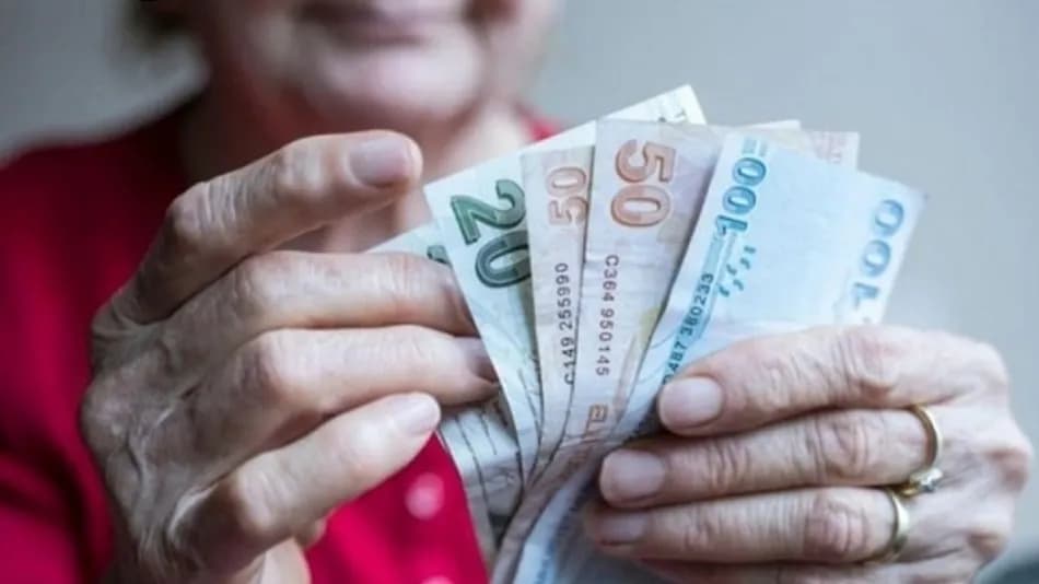 Emekli Maaşı Zammı ve Yaşlı Yoksulluğu Tartışması
