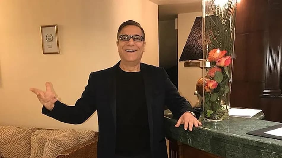 Mehmet Ali Erbil Eskişehir’de sahneye çıktı
