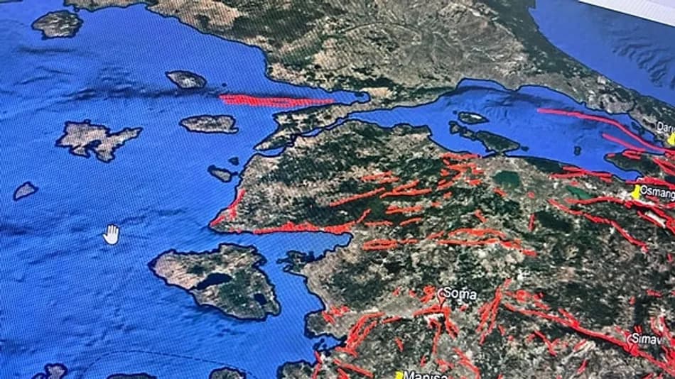 Naci Görür’den Çanakkale Depremi Sonrası Marmara Uyarısı