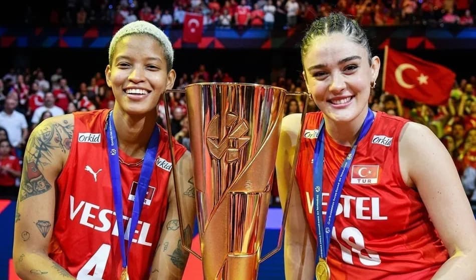 Melissa Vargas ile Zehra Güneş arasındaki gerginlik iddiaları maç öncesi görüntülerle yeniden gündemde