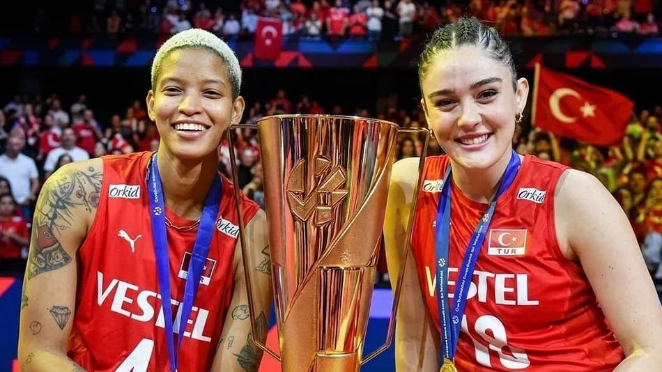 Melissa Vargas ile Zehra Güneş arasındaki gerginlik iddiaları maç öncesi görüntülerle yeniden gündemde