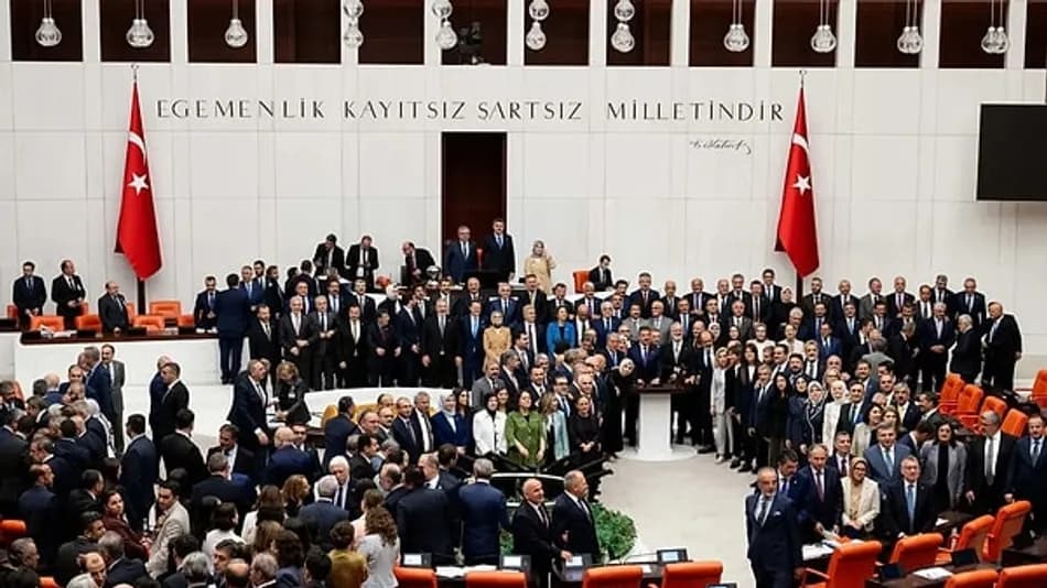 Çerçeve yasa oylamasına katılmayan milletvekilleri açıklandı