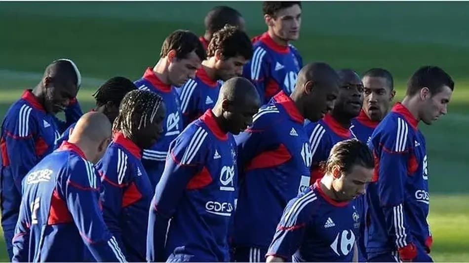 Fransa'nın 2010 Dünya Kupası Krizi: Anelka, Domenech ve Grev
