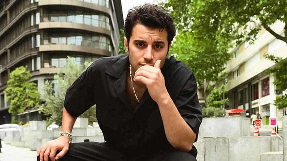 Ömür Usta dizisinin kadrosuna Devrim Kabacaoğlu katıldı