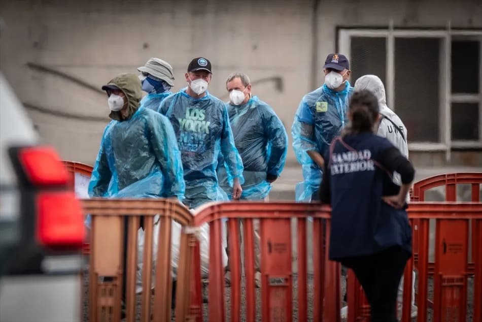 Tenerife açıklarında hantavirüs alarmı: MV Hondius yolcuları tahliye ediliyor