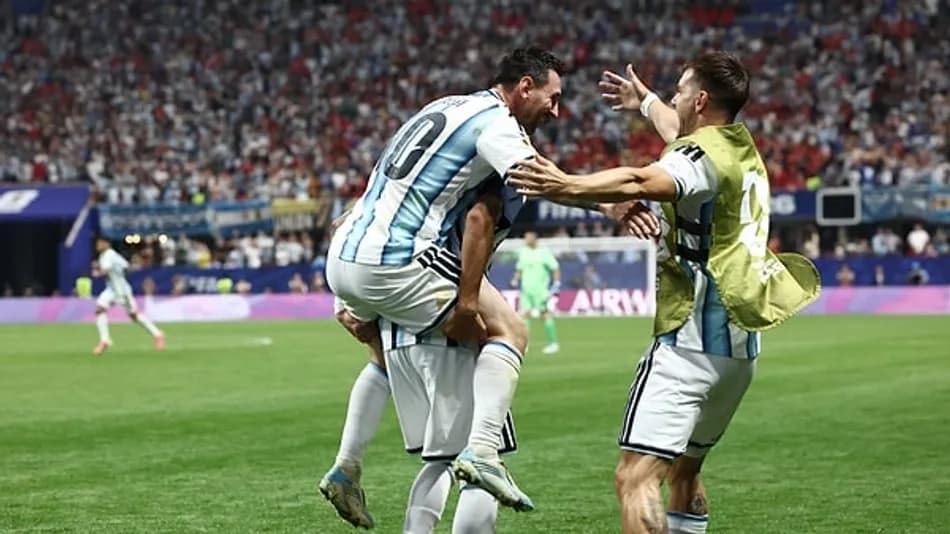 Arjantin Mısır’ı 3-2 Yenerek Çeyrek Finale Yükseldi