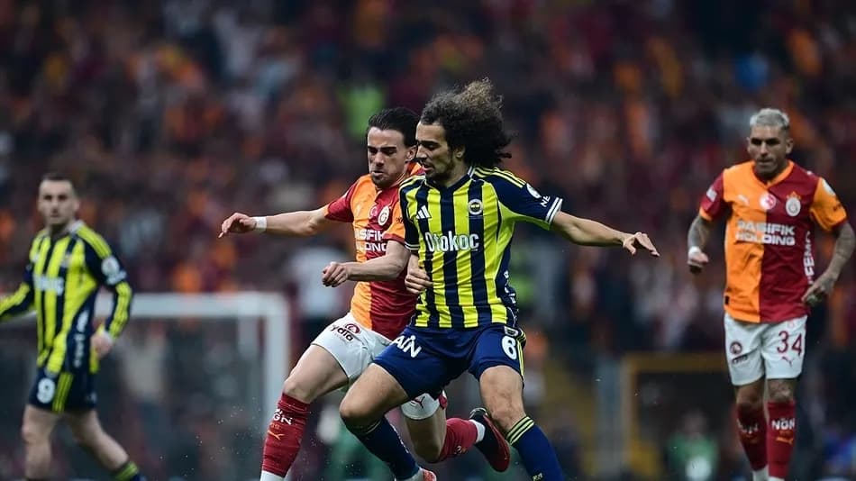 Galatasaray, derbide Fenerbahçe'yi 3-0 mağlup etti
