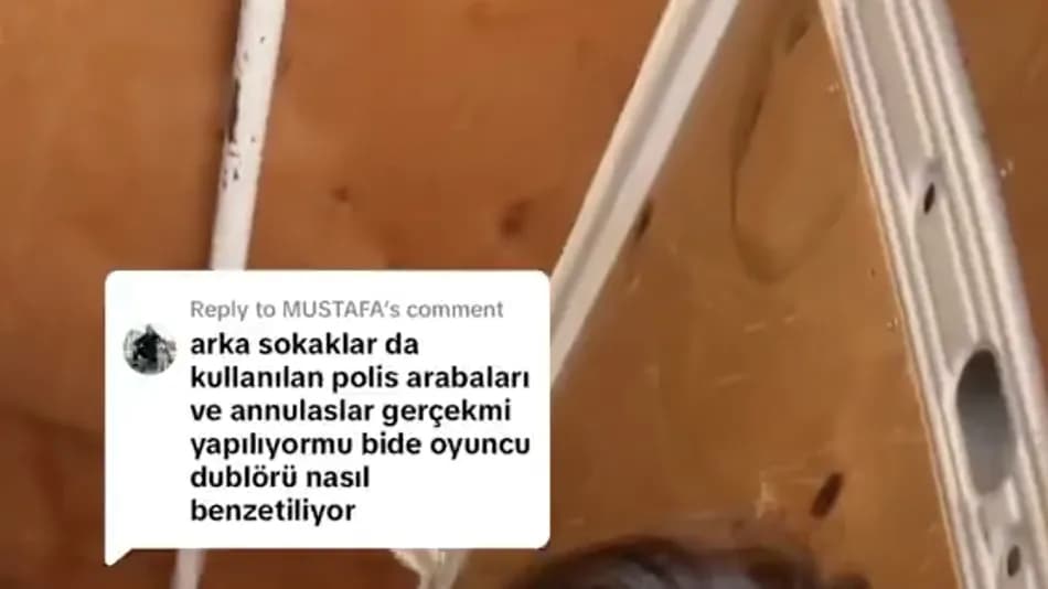 Set çalışanı, dizilerde kullanılan taksi ve polis araçlarının nasıl hazırlandığını anlattı