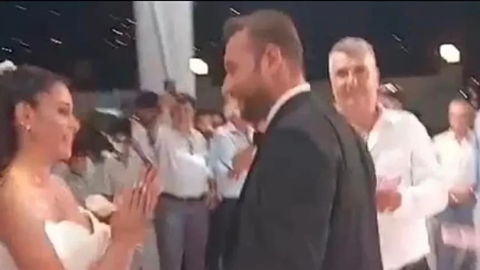 8 Milyon Euroluk Soygunun Firari Şüphelisi İzmir'de Evlendi