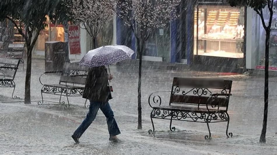 İstanbul için cuma ve cumartesi sağanak yağış uyarısı