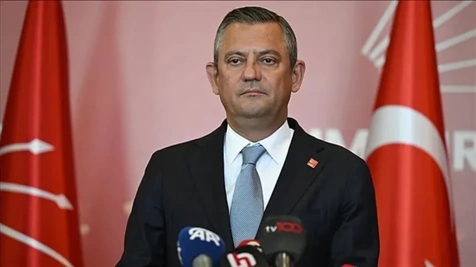 Özgür Özel’in Yeni Partisi İçin Konuşulan İsim: Yeni Parti