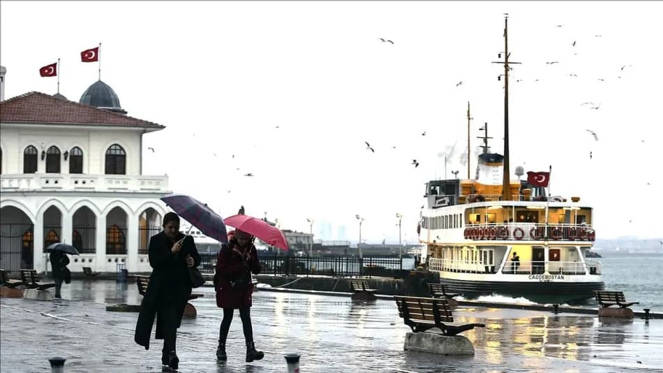 AKOM: İstanbul'da yağışlar gece saatlerinden itibaren etkisini azaltacak