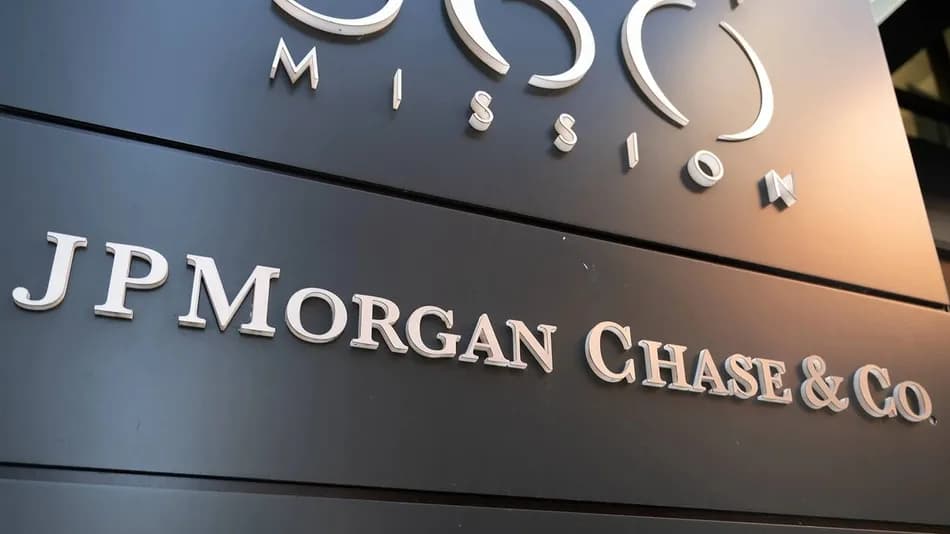 JPMorgan yöneticisi Lorna Hajdini hakkında cinsel taciz ve ırkçılık iddialarıyla dava açıldı