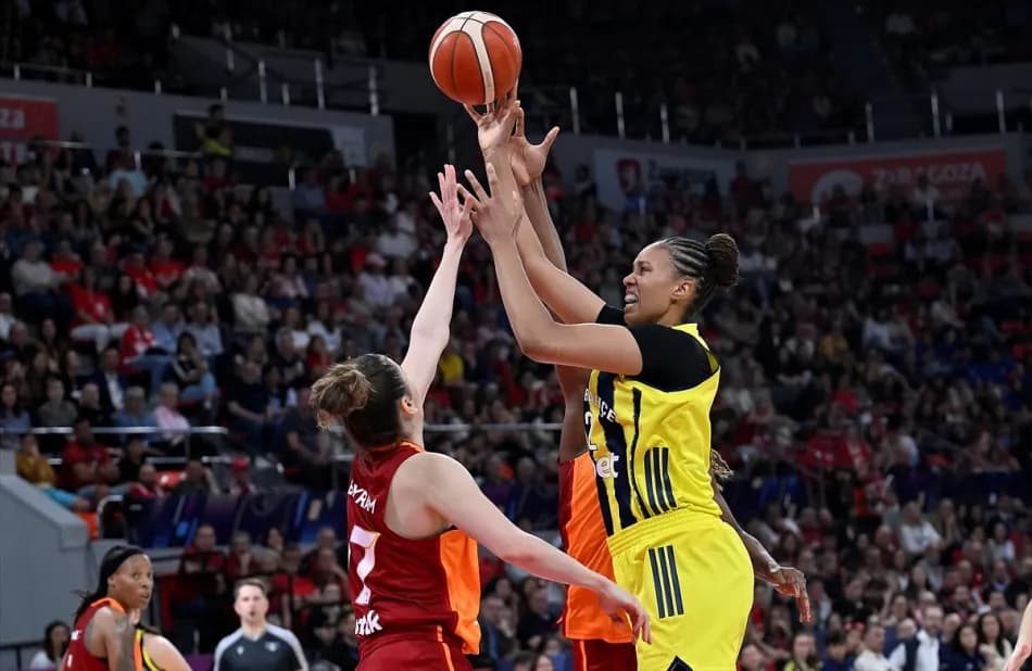 Fenerbahçe Opet, Galatasaray Çağdaş Faktoring'i yenerek EuroLeague şampiyonu oldu
