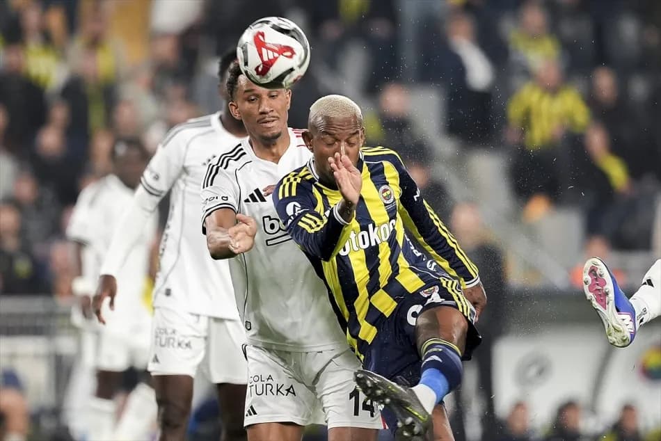 Fenerbahçe, derbiye ilk 11’de Türk oyuncu olmadan çıktı