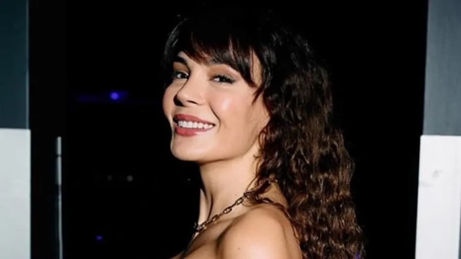 Ebru Şahin, Adana Ayazı Dizisinde Uğur Güneş’in Partneri Oldu