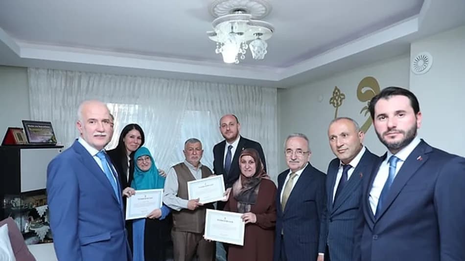 AK Parti 11 Milyondan Fazla Üyesine Teşekkür Belgesi Gönderecek
