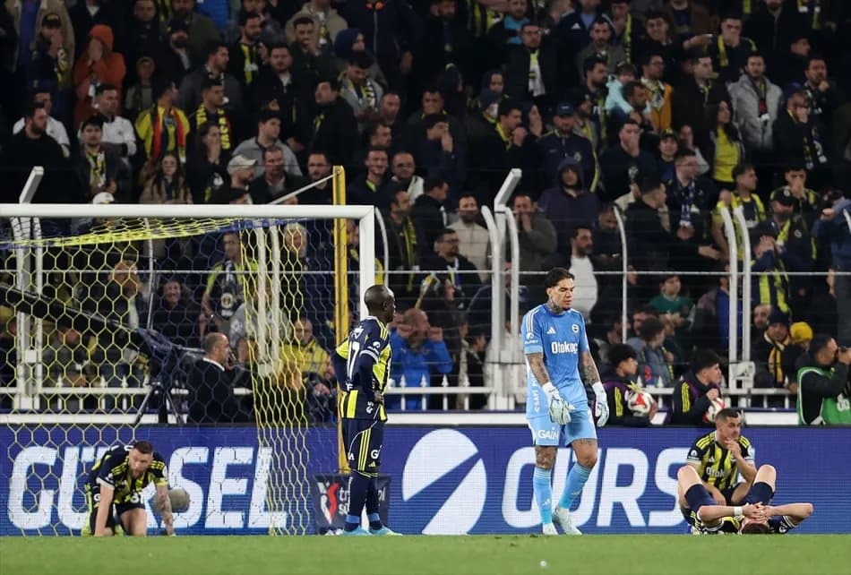 Fenerbahçe, Çaykur Rizespor karşısında son anlarda puan kaybetti